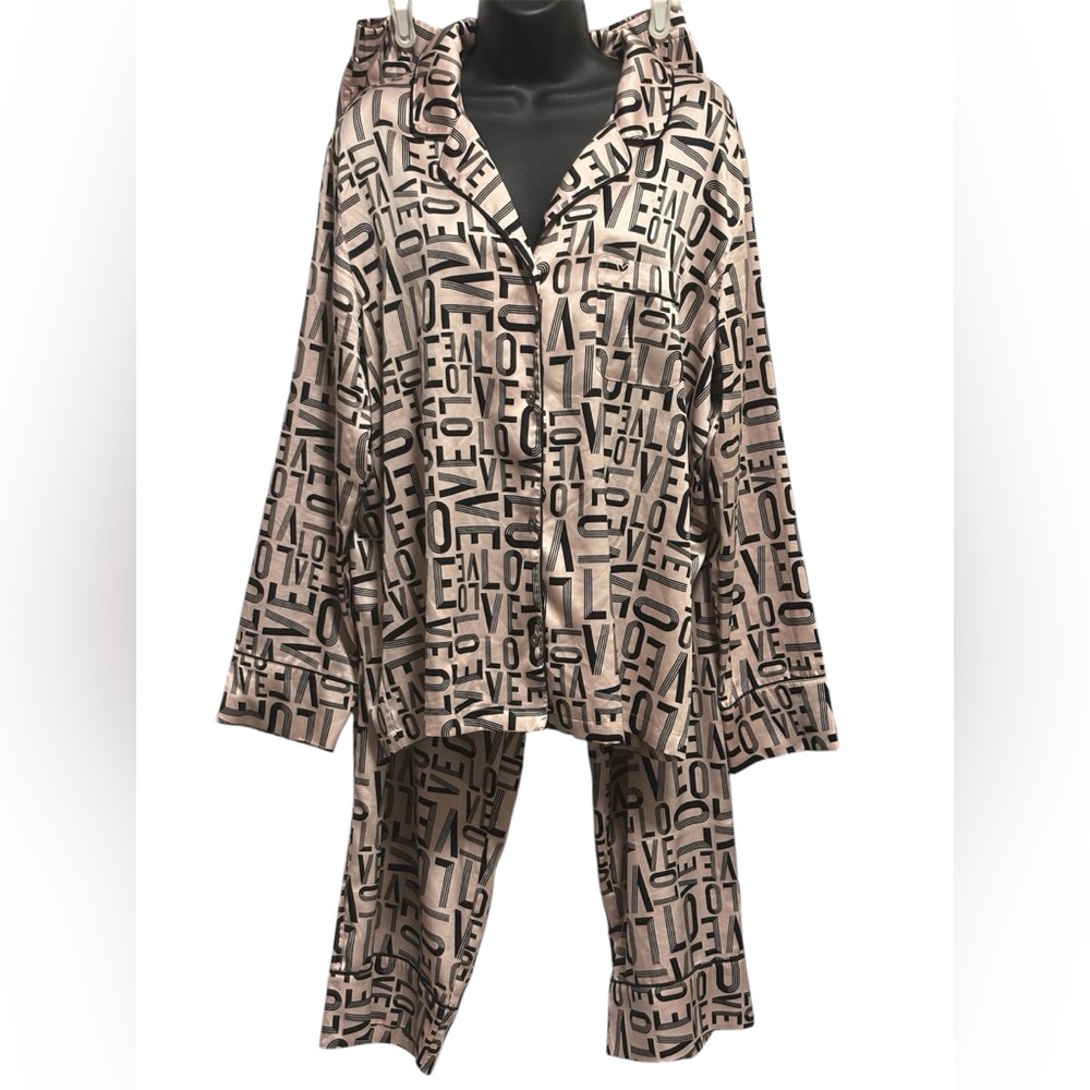 Victoria Secret Satin Graphic Print Pajama Set